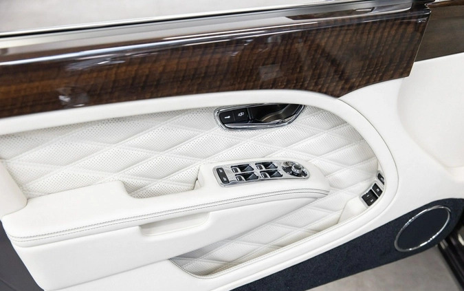 Bentley Mulsanne cena 1750000 przebieg: 470, rok produkcji 2020 z Jedlicze małe 781